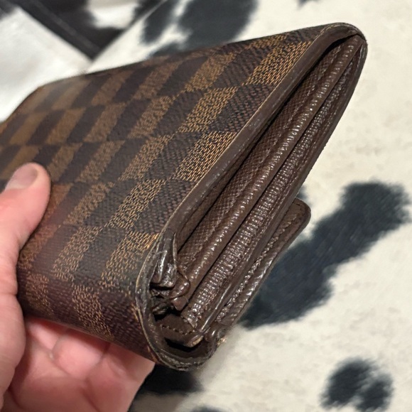 Louis Vuitton CA3029 Damier Ebene Long Wallet - Picture 7 of 15